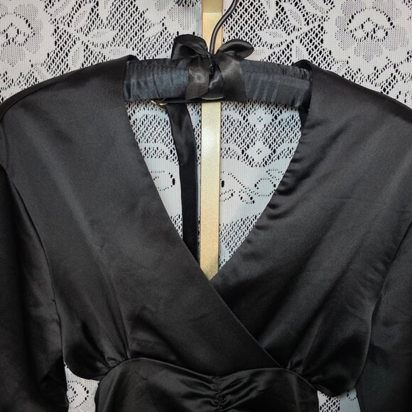 NWT Du Paradis Long Sleeve Deep V Ruched Dress Black - Picture 3 of 11